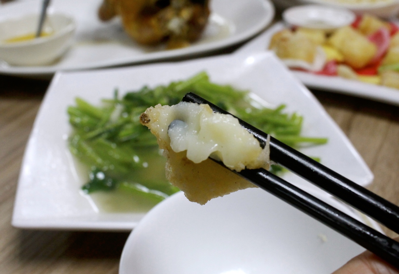 【食 福哥石窯雞】礁溪好評「石窯烤雞」選用台東放養黑羽土雞。糕渣、雞汁悶筍必點! 【食 福哥石窯雞】礁溪好評「石窯烤雞」選用台東放養黑羽土雞。糕渣、雞汁悶筍必點!