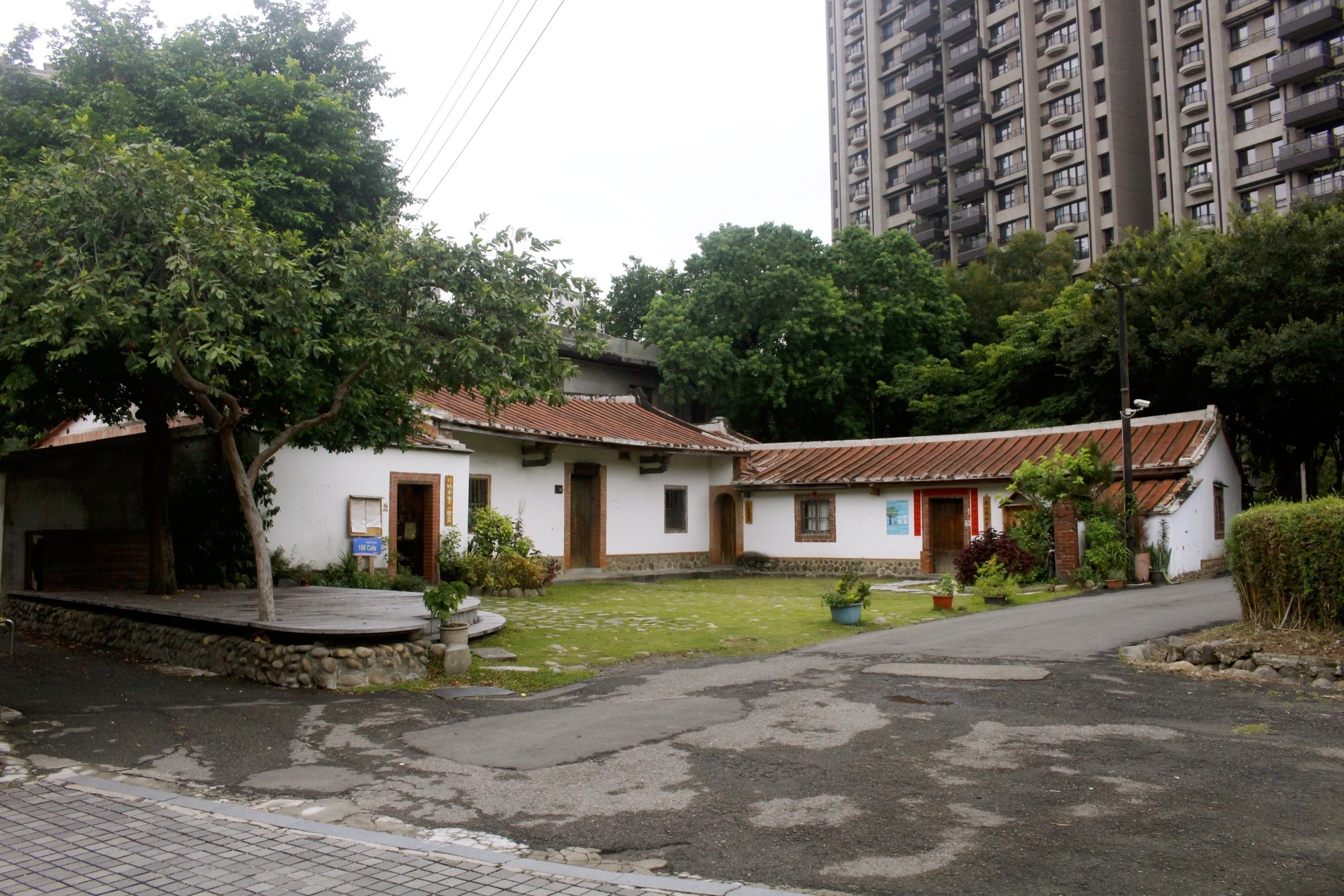 【遊 新瓦屋客家文化保存區】兩百多年歷史客家聚落。免費景點！假日還有定時導覽（附設收費停車場）