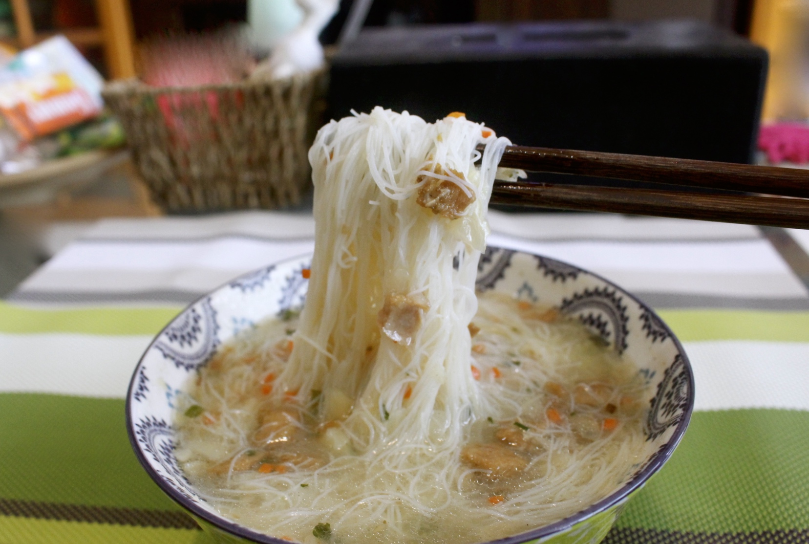 【食 漁品軒】基隆十大伴手禮!全台唯一即食(泡)的海鮮米粉、XO醬讓菜色增添海鮮風味 【食 漁品軒】基隆十大伴手禮!全台唯一即食(泡)的海鮮米粉、XO醬讓菜色增添海鮮風味