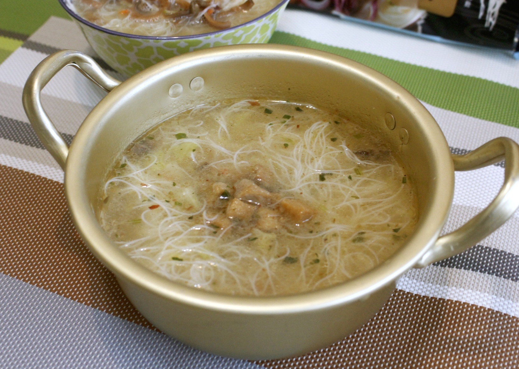 【食 漁品軒】基隆十大伴手禮!全台唯一即食(泡)的海鮮米粉、XO醬讓菜色增添海鮮風味 【食 漁品軒】基隆十大伴手禮!全台唯一即食(泡)的海鮮米粉、XO醬讓菜色增添海鮮風味