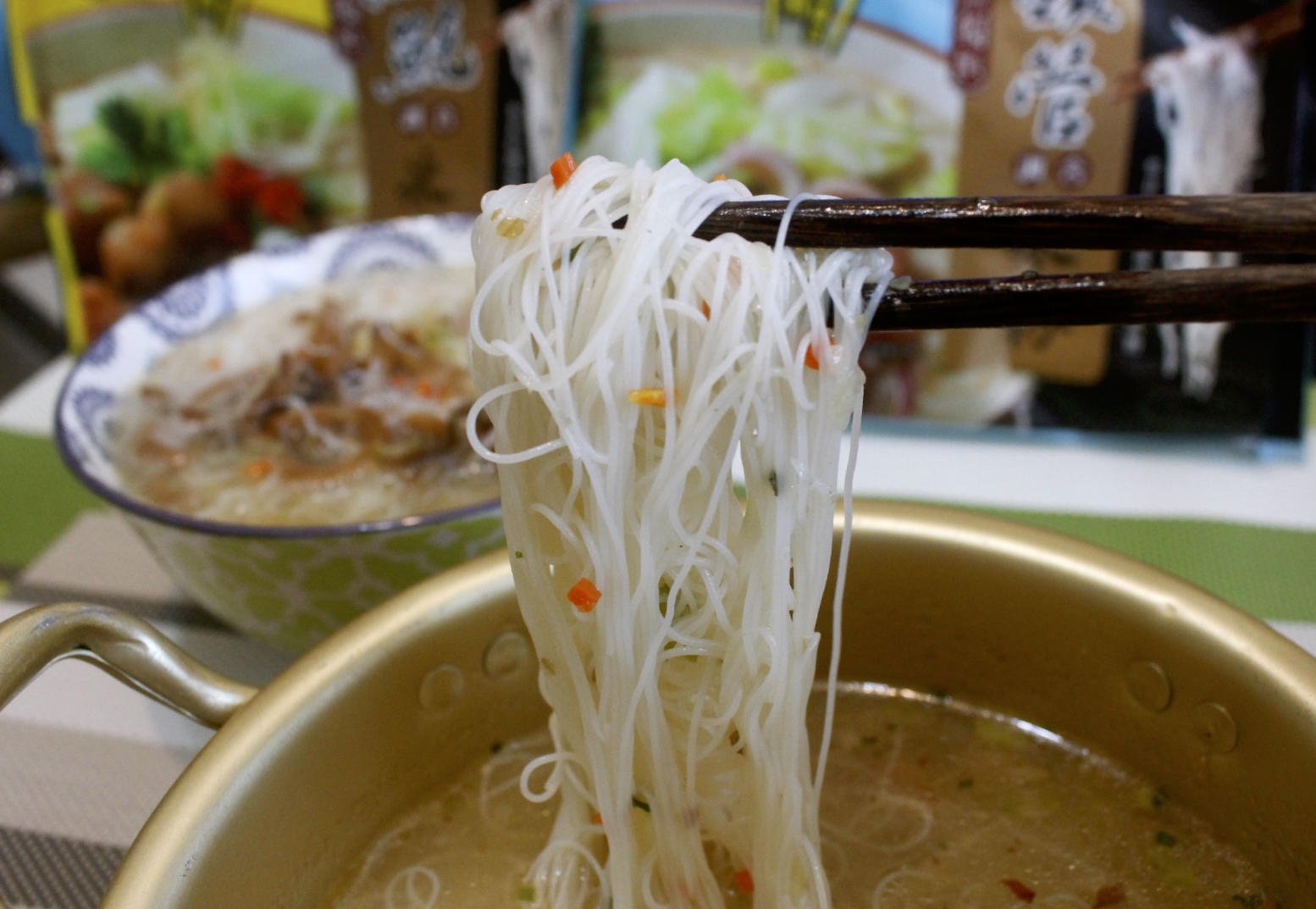 【食 漁品軒】基隆十大伴手禮!全台唯一即食(泡)的海鮮米粉、XO醬讓菜色增添海鮮風味 【食 漁品軒】基隆十大伴手禮!全台唯一即食(泡)的海鮮米粉、XO醬讓菜色增添海鮮風味