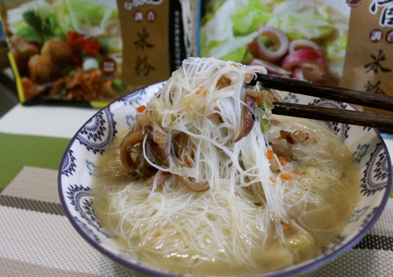 【食 漁品軒】基隆十大伴手禮!全台唯一即食(泡)的海鮮米粉、XO醬讓菜色增添海鮮風味 【食 漁品軒】基隆十大伴手禮!全台唯一即食(泡)的海鮮米粉、XO醬讓菜色增添海鮮風味