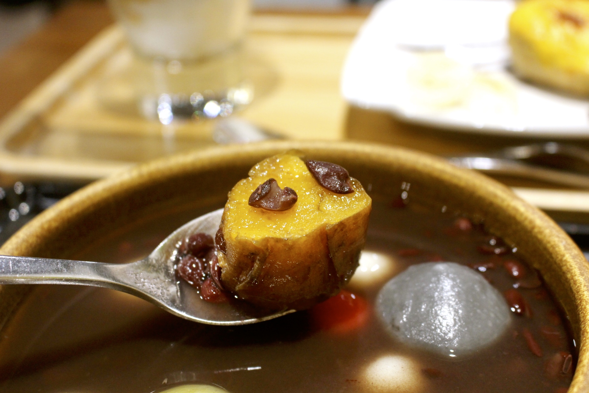 【食 枝仔冰城】高雄旗山90年老店「大稻埕」也吃得到。阿嬤手工四色湯圓、古早味清冰都好吃