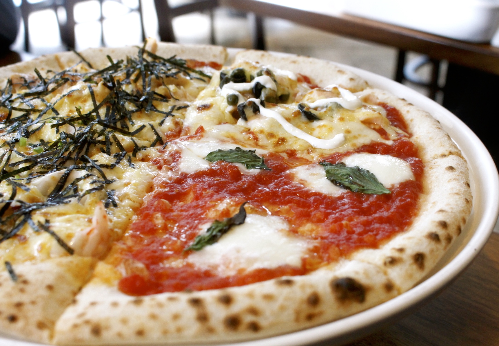 【食 Japoli義大利餐酒館】三井outlet分店「特色拼搭Pizza」一次可以嚐到四種口味！環境氛圍、服務都大加分