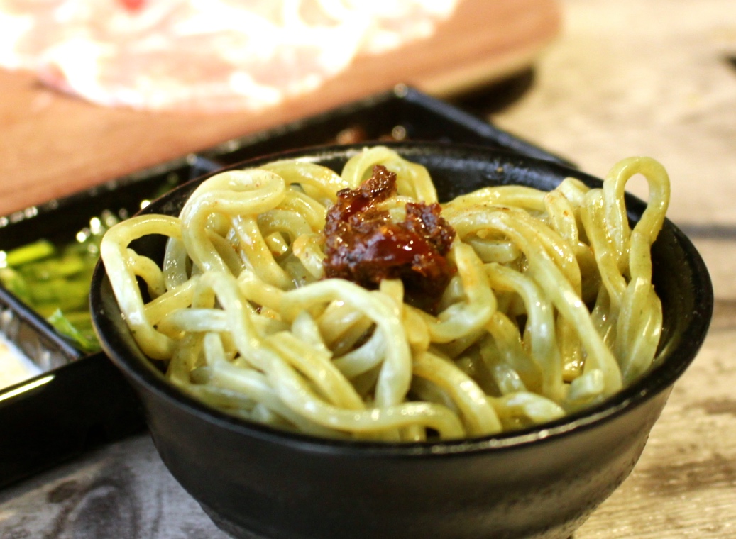 【食 嗑肉石鍋 (中壢店)】快來中美村大樓大嗑石鍋！痛風海鮮船＋肉滿滿拼盤～讓你吃到翻過去