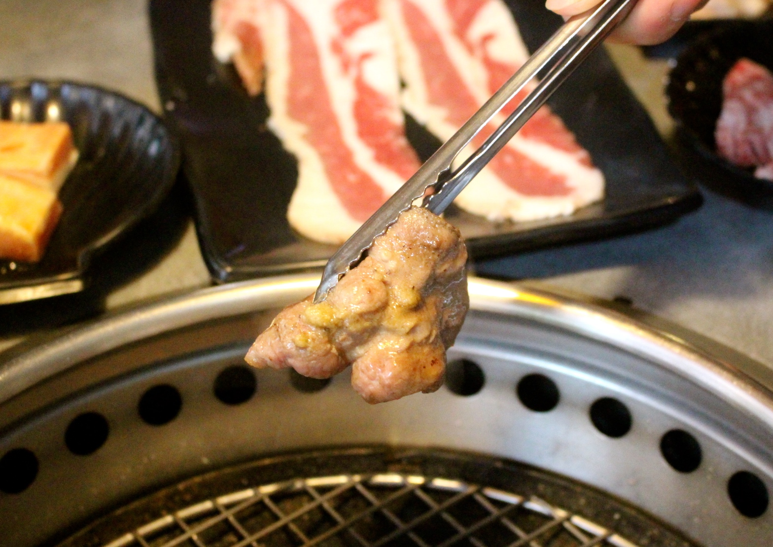 【食 我!就厲害】鄰近南崁交流道!西門町來的燒肉吃到飽.泰國蝦、美國和牛、haagen dazs全都吃到飽! 【食 我!就厲害】鄰近南崁交流道!西門町來的燒肉吃到飽.泰國蝦、美國和牛、haagen dazs全都吃到飽!
