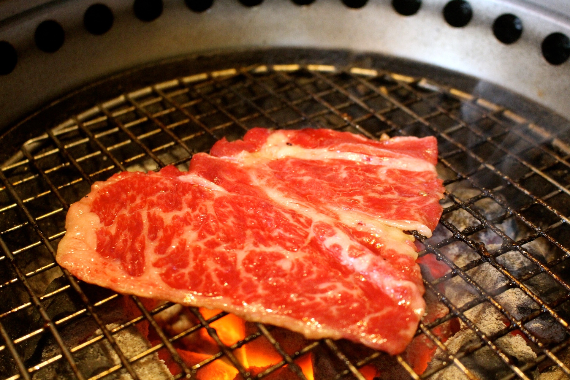 【食 我!就厲害】鄰近南崁交流道!西門町來的燒肉吃到飽.泰國蝦、美國和牛、haagen dazs全都吃到飽! 【食 我!就厲害】鄰近南崁交流道!西門町來的燒肉吃到飽.泰國蝦、美國和牛、haagen dazs全都吃到飽!
