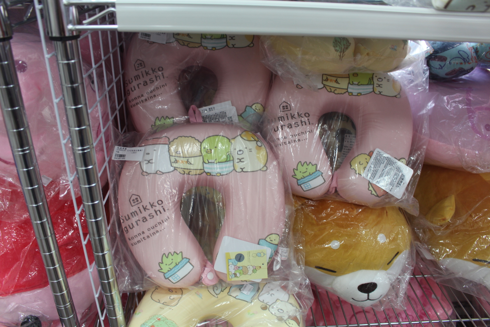 【買 玩巨帝國】2020年楊梅新開幕！佔大最大1000坪玩具批發店，上萬種夜市小玩具、迪士尼商品、騎乘玩具..任你選擇