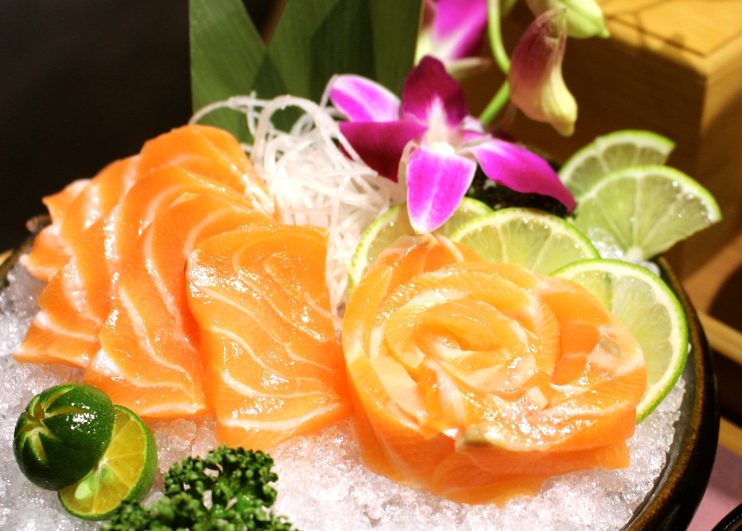 【食 東港強和牛燒肉】就是要吃「海鮮頂級和牛」搭配麻辣鍋，日本A5頂級和牛油花瞬間化開～超美味