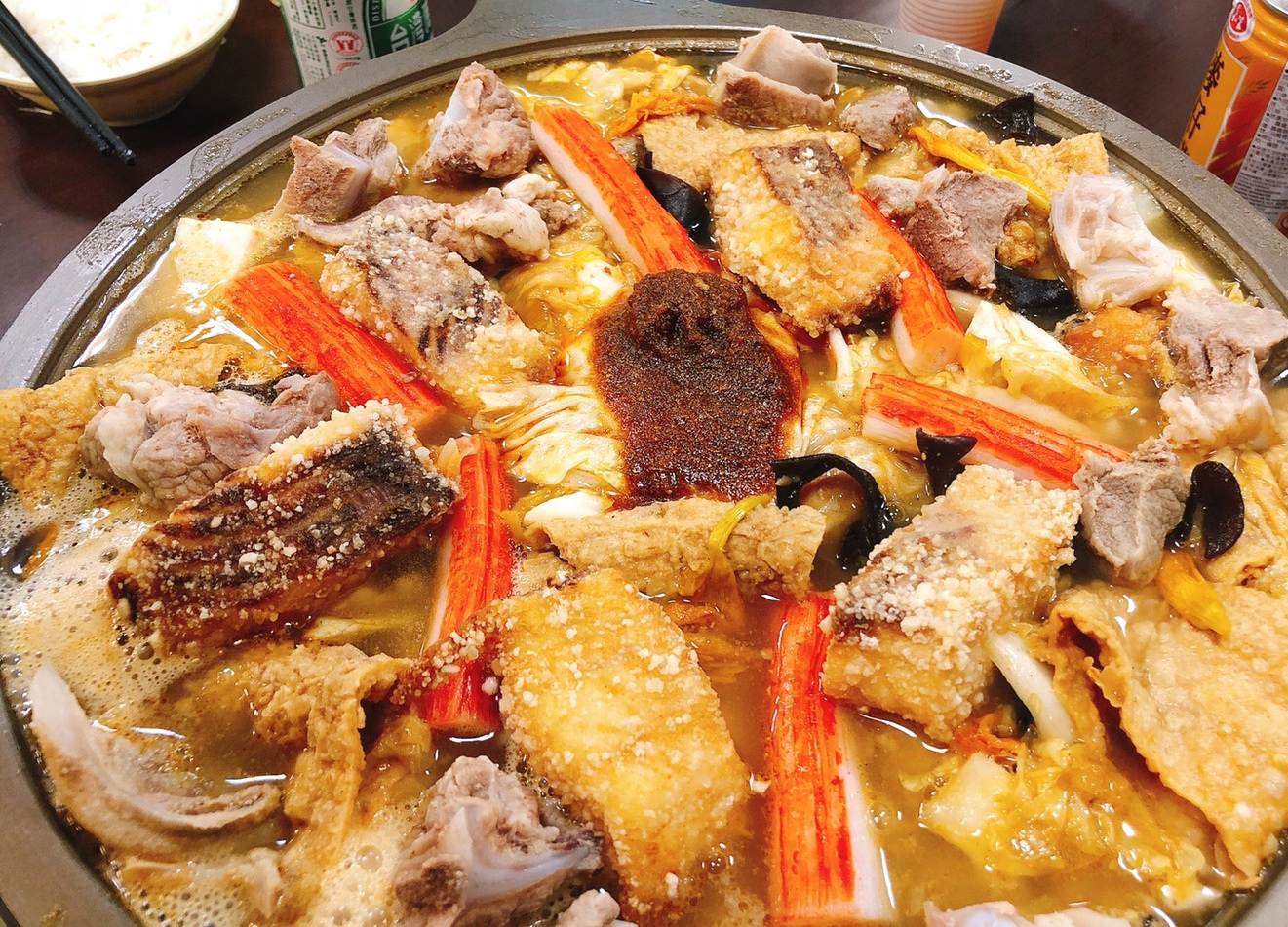 【食 霸王沙鍋魚頭】排不到林聰明改三角窗沙鍋魚頭。超份量「海陸霸王鍋」滿滿滿吃都吃不完! 【食 霸王沙鍋魚頭】排不到林聰明改三角窗沙鍋魚頭。超份量「海陸霸王鍋」滿滿滿吃都吃不完!