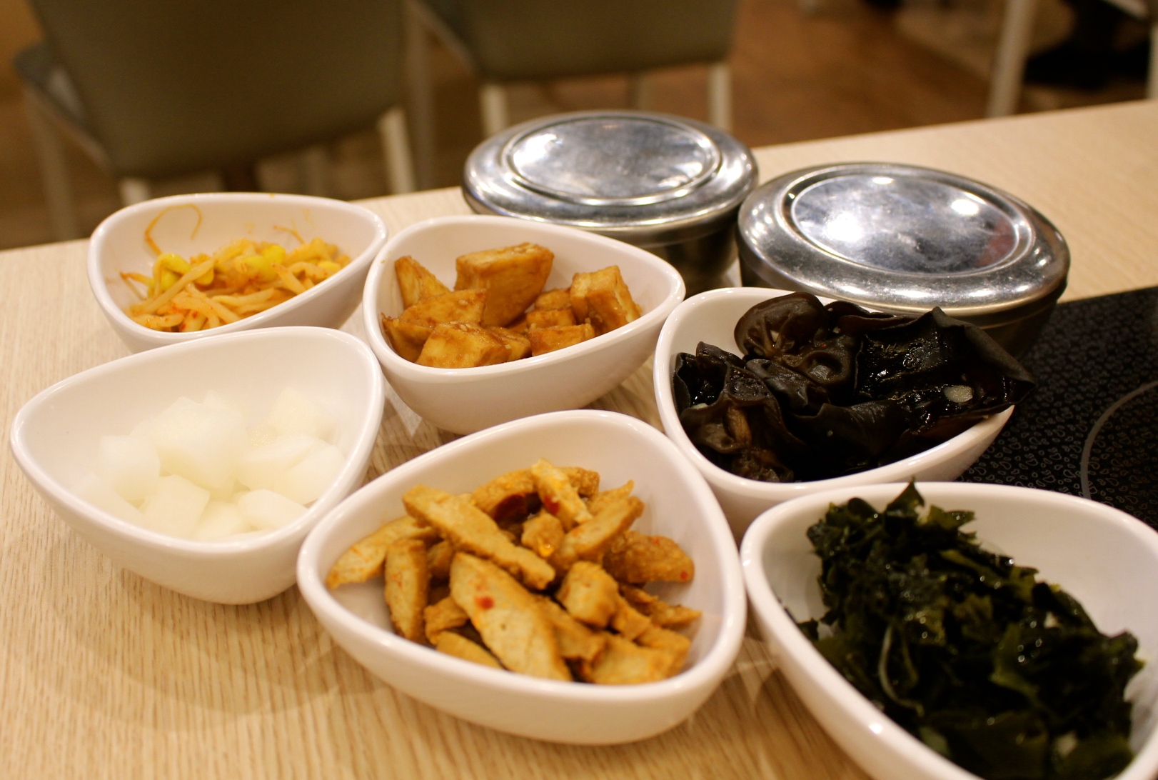 【食 木槿花韓式食堂(中壢店)】藏身家樂福一人也能享用的鐵盤烤肉!厚實3公分海鮮煎餅必點、雙人部隊鍋最划算 【食 木槿花韓式食堂(中壢店)】藏身家樂福一人也能享用的鐵盤烤肉!厚實3公分海鮮煎餅必點、雙人部隊鍋最划算
