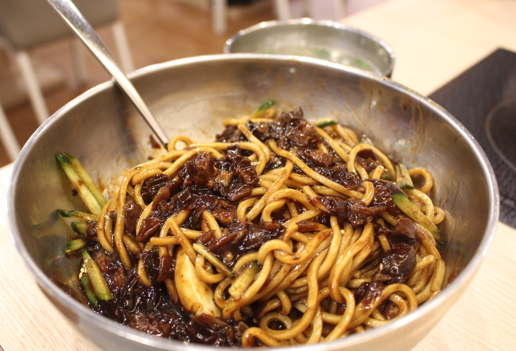 【食 木槿花韓式食堂(中壢店)】藏身家樂福一人也能享用的鐵盤烤肉!厚實3公分海鮮煎餅必點、雙人部隊鍋最划算 【食 木槿花韓式食堂(中壢店)】藏身家樂福一人也能享用的鐵盤烤肉!厚實3公分海鮮煎餅必點、雙人部隊鍋最划算