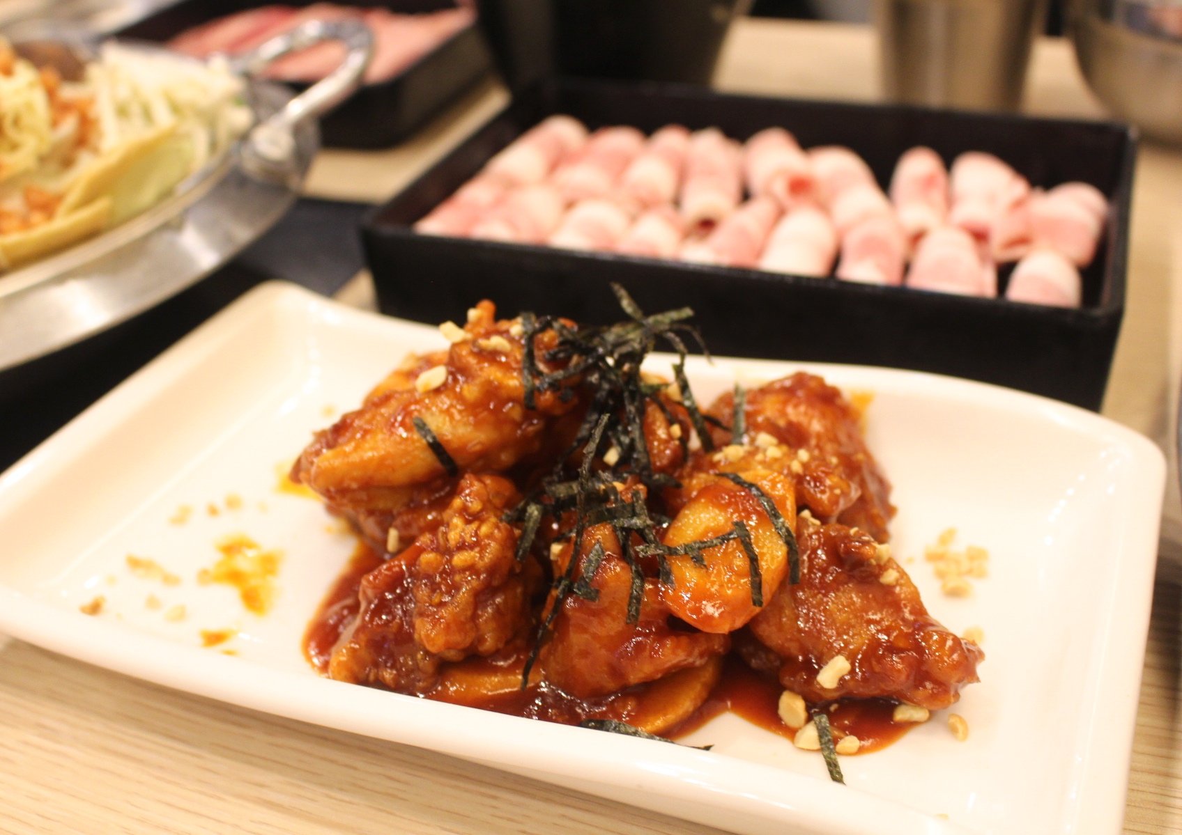 【食 木槿花韓式食堂(中壢店)】藏身家樂福一人也能享用的鐵盤烤肉!厚實3公分海鮮煎餅必點、雙人部隊鍋最划算 【食 木槿花韓式食堂(中壢店)】藏身家樂福一人也能享用的鐵盤烤肉!厚實3公分海鮮煎餅必點、雙人部隊鍋最划算