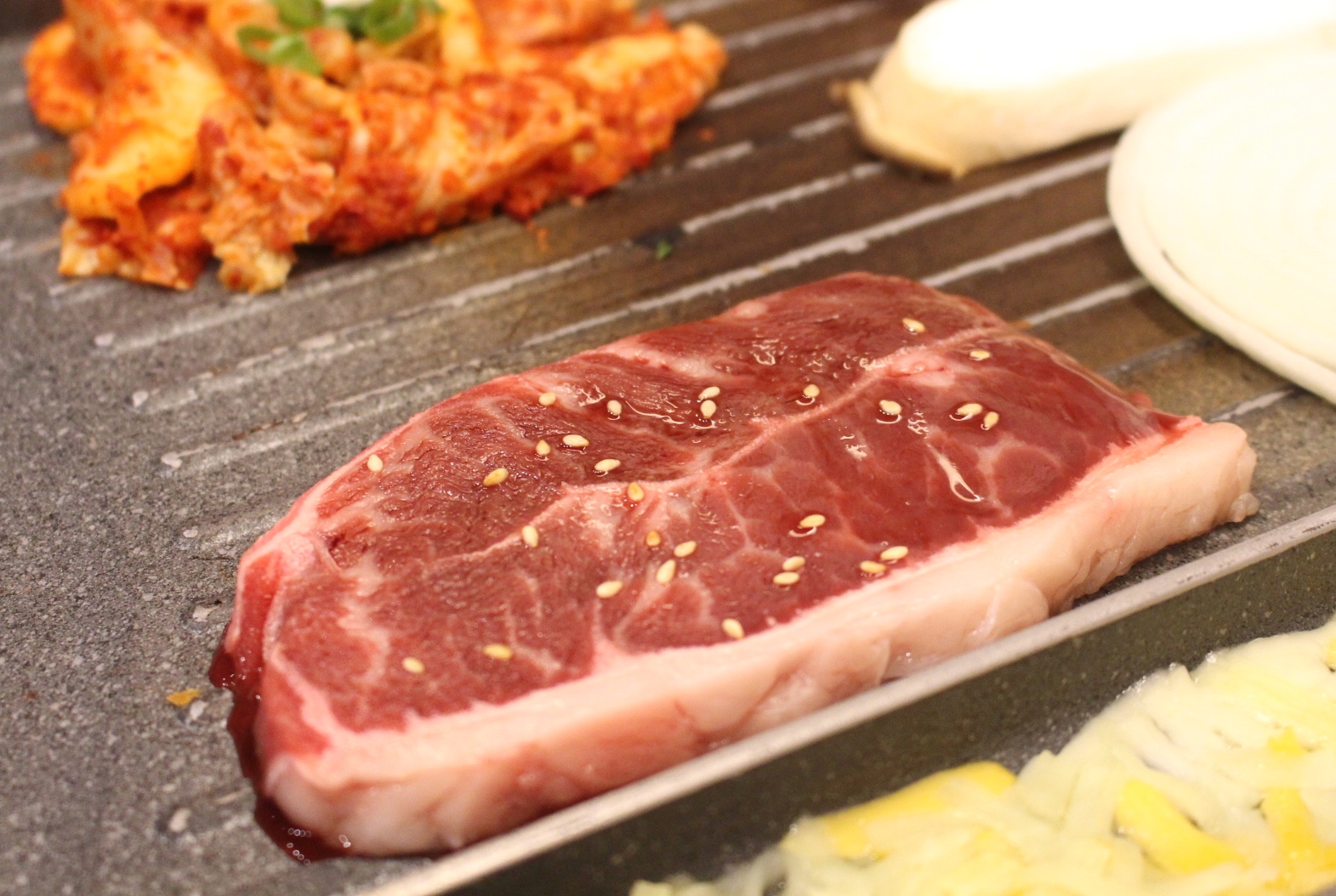 【食 木槿花韓式食堂(中壢店)】藏身家樂福一人也能享用的鐵盤烤肉!厚實3公分海鮮煎餅必點、雙人部隊鍋最划算 【食 木槿花韓式食堂(中壢店)】藏身家樂福一人也能享用的鐵盤烤肉!厚實3公分海鮮煎餅必點、雙人部隊鍋最划算