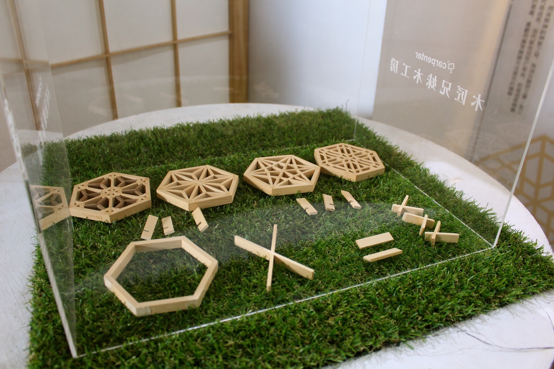 【玩 木匠兄妹木工房】免費入場！適合親子DIY的木工藝。後花園有沙坑、大小孩遊戲場