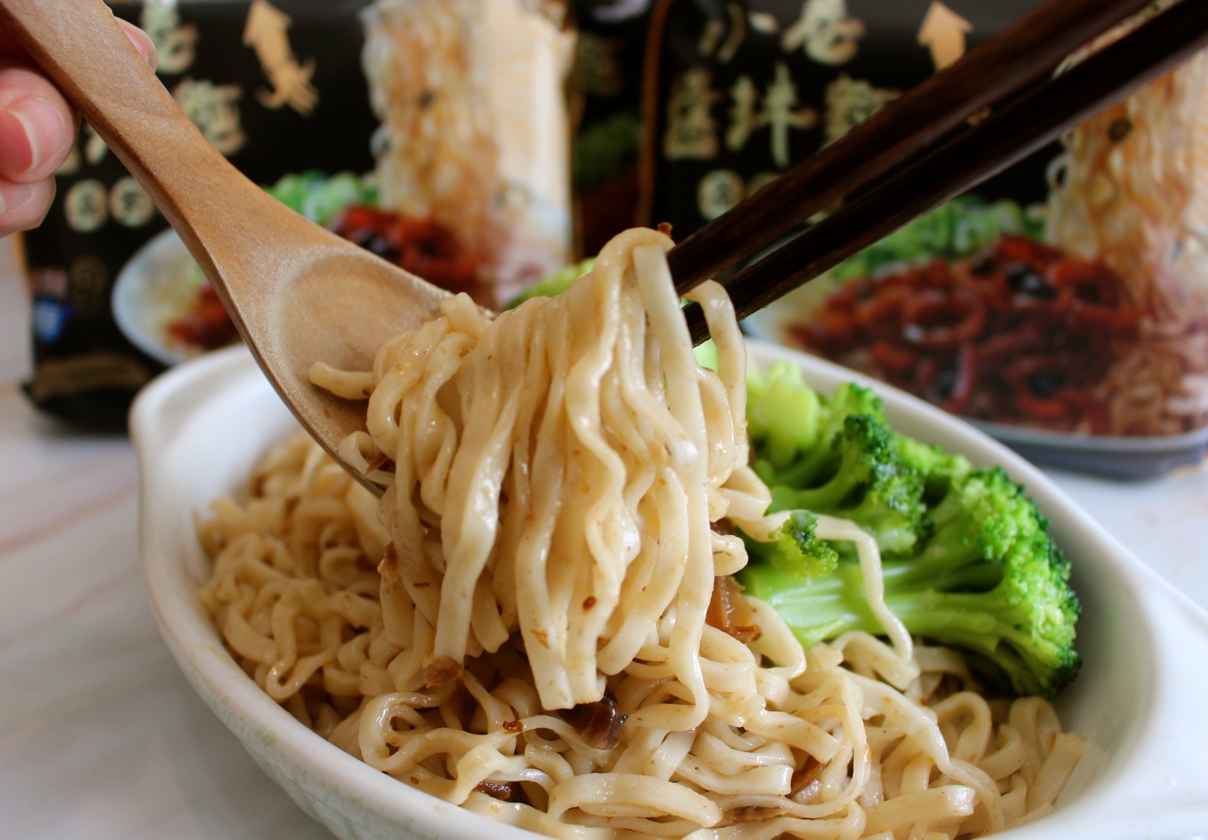 【食 漁品軒醬拌麵】傳承ㄧ甲子基隆在地漁品軒！小卷醬包搭配蕎麥麵，輕鬆快速完成一餐