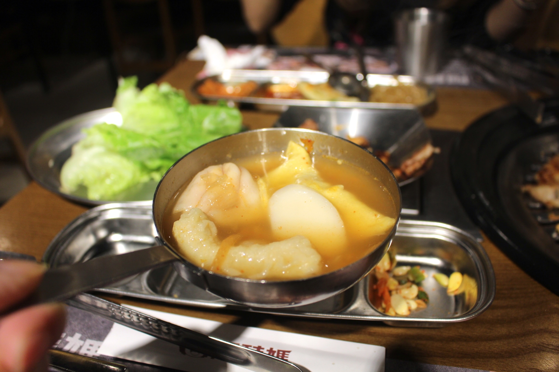 【食 阿豬媽아줌마韓式烤肉】持學生證399元吃到飽!韓式火鍋+鍋物兩吃.自助海鮮煎餅、韓式小菜、泡麵和火鍋配料 【食 阿豬媽아줌마韓式烤肉】持學生證399元吃到飽!韓式火鍋+鍋物兩吃.自助海鮮煎餅、韓式小菜、泡麵和火鍋配料