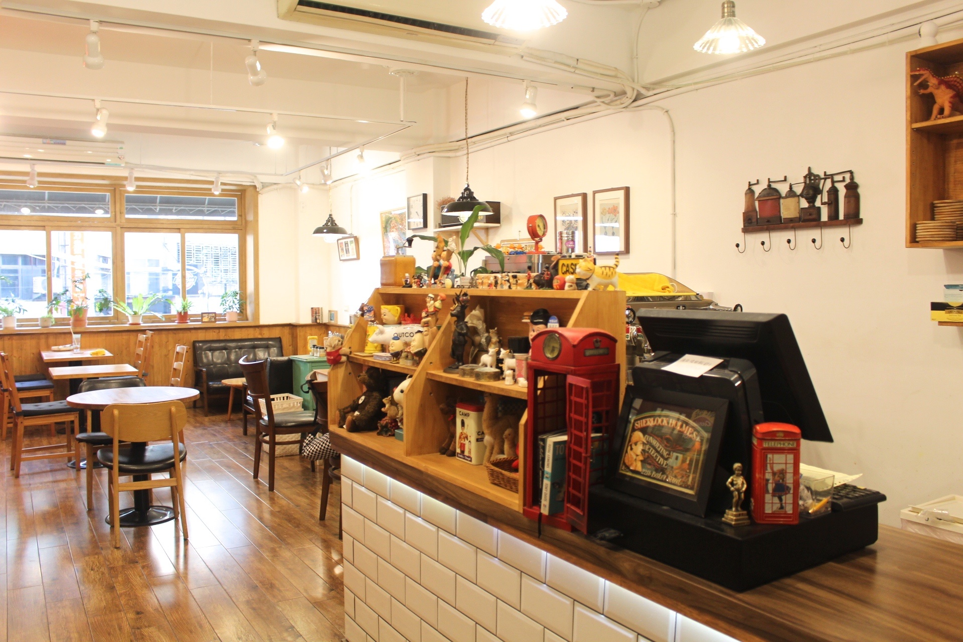 Wooly Cafe，桃園車站咖啡館，手工甜點，車站商圈