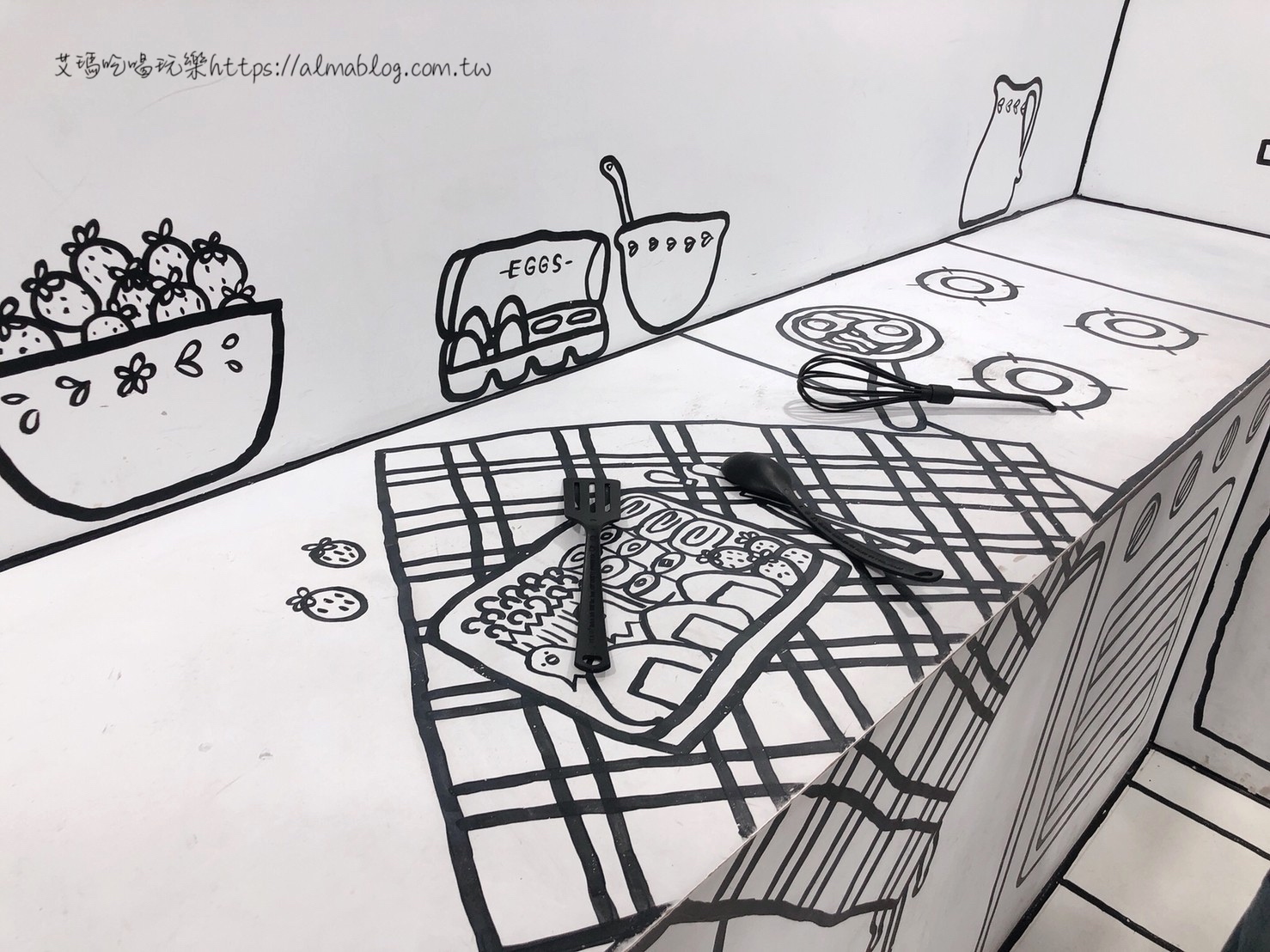 〖2D TAIWAN〗二次元漫畫風咖啡館.整間裝潢都用畫的!B1還有秘境小洞.居酒屋.烘焙廚房.日本電車 〖2D TAIWAN〗二次元漫畫風咖啡館.整間裝潢都用畫的!B1還有秘境小洞.居酒屋.烘焙廚房.日本電車