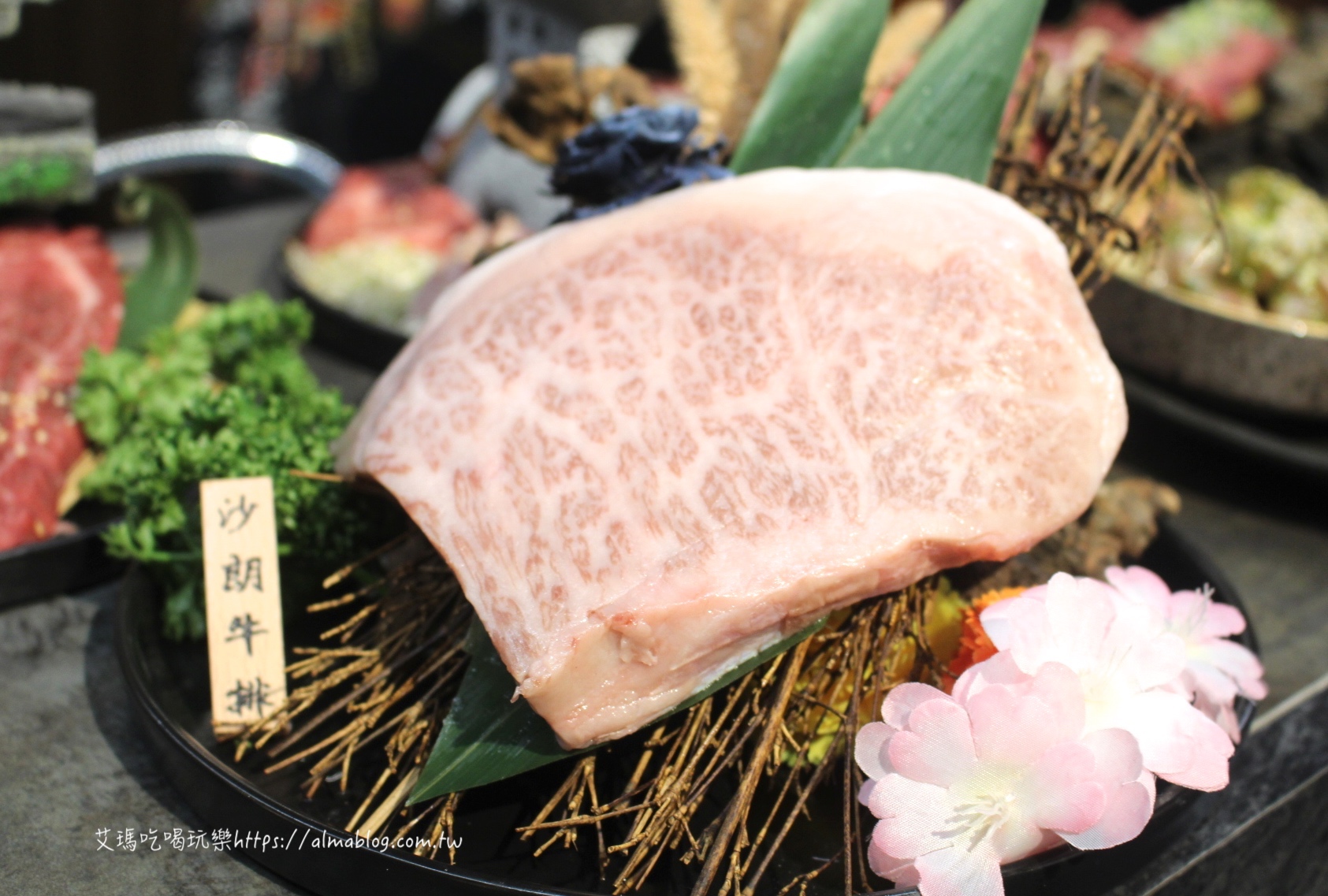 〖話題燒肉專門店〗食神級職人燒肉店來啦!每個星期不同主題.夢幻逸品「日本山形牛A5沙朗」.桃園單點/套餐/活體海鮮/停車場 〖話題燒肉專門店〗食神級職人燒肉店來啦!每個星期不同主題.夢幻逸品「日本山形牛A5沙朗」.桃園單點/套餐/活體海鮮/停車場