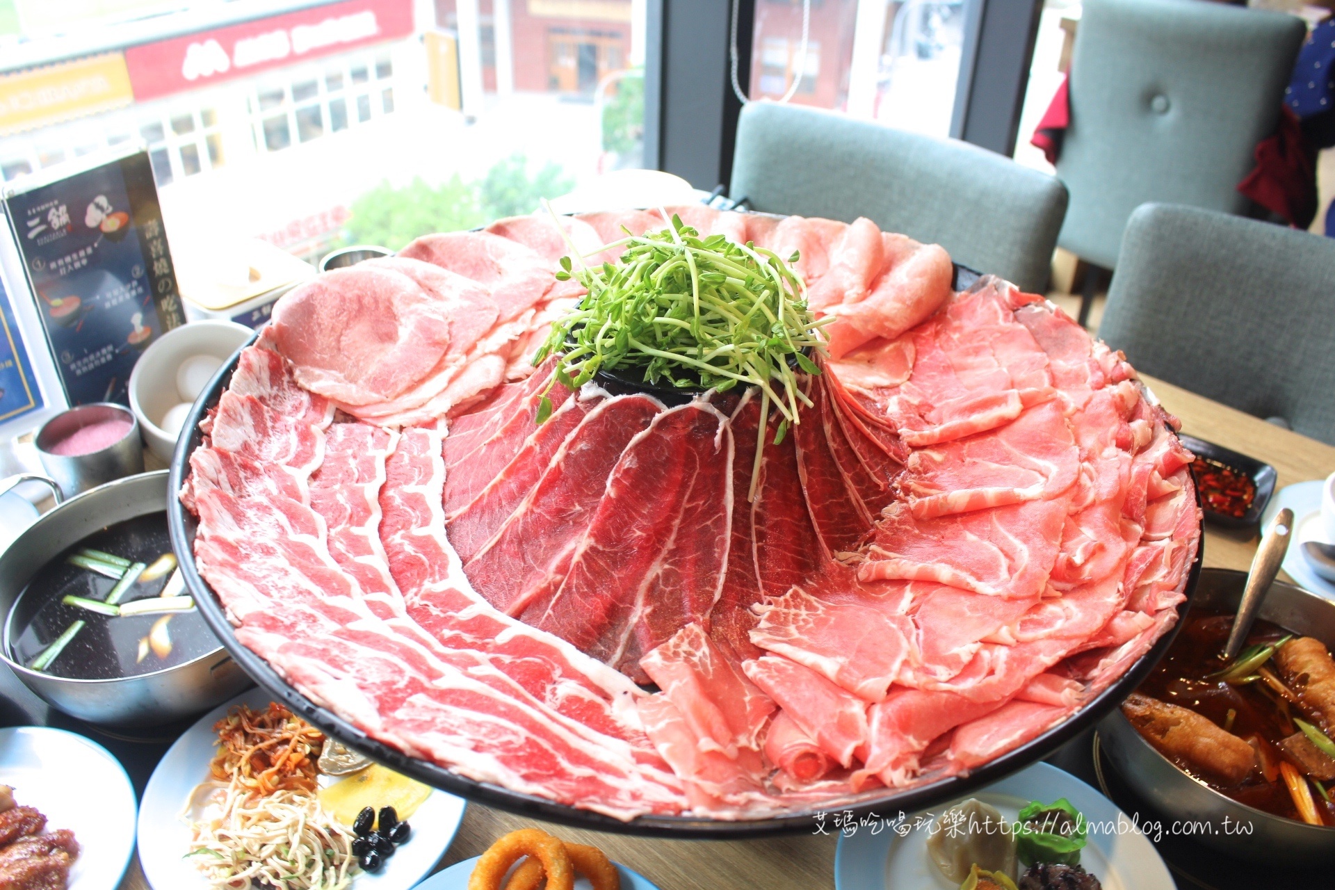 〖鬥牛士二鍋〗北部唯一在桃園!最便宜只要328元吃到飽.上百種食材隨你吃.每日限量“大仙肉盤”必訂 〖鬥牛士二鍋〗北部唯一在桃園!最便宜只要328元吃到飽.上百種食材隨你吃.每日限量“大仙肉盤”必訂