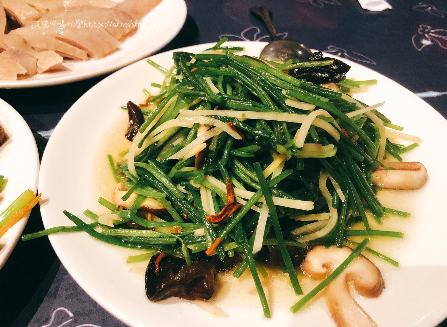 內灣戲院人文客家菜館