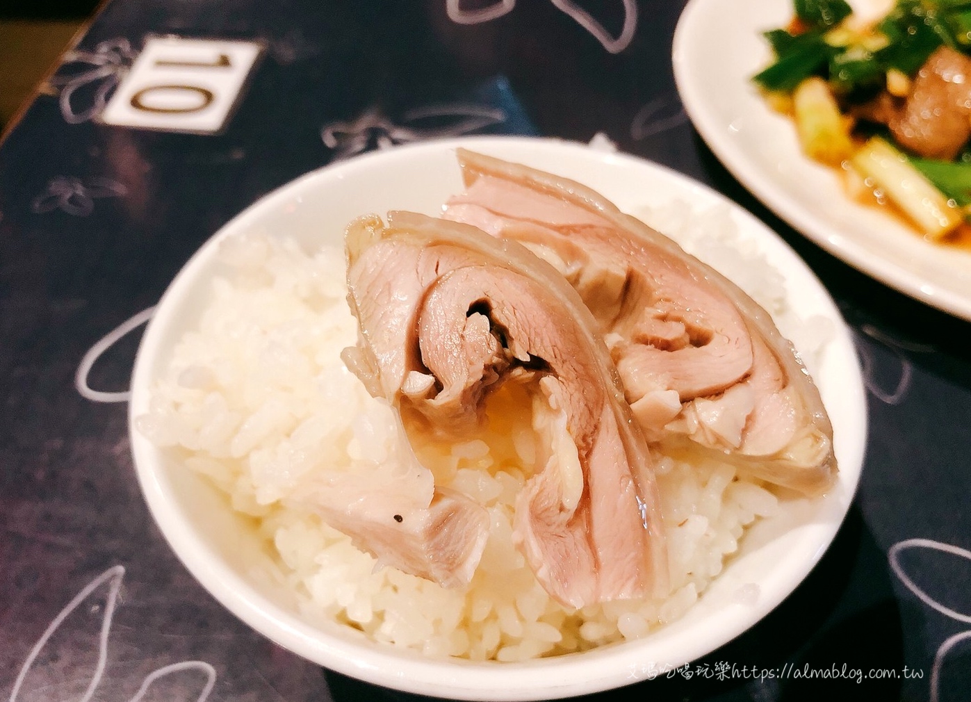 內灣戲院人文客家菜館