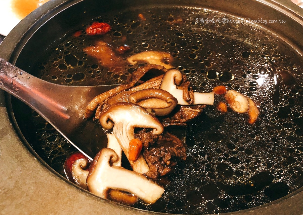內灣戲院人文客家菜館