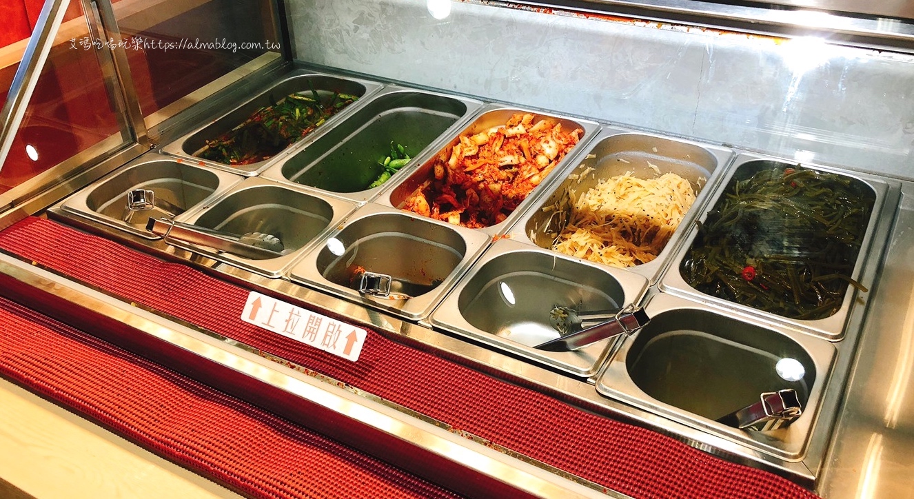 〖韓虎嘯〗韓國湯定食專賣店!8種湯底298元起.道地韓式小菜&咖喱無限享用.桃園新光影城分店 〖韓虎嘯〗韓國湯定食專賣店!8種湯底298元起.道地韓式小菜&咖喱無限享用.桃園新光影城分店