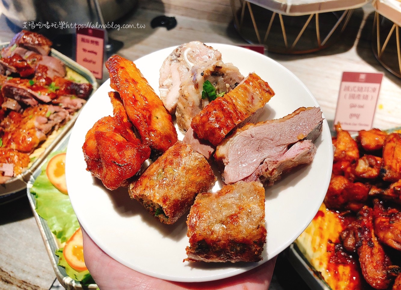 摩摩渣渣,桃園吃到飽,瓦片燒肉,紅瓦越式碳烤,越式傳統咖啡,越式春捲,越式烤雞翅,鴨仔蛋 摩摩渣渣,桃園吃到飽,瓦片燒肉,紅瓦越式碳烤,越式傳統咖啡,越式春捲,越式烤雞翅,鴨仔蛋