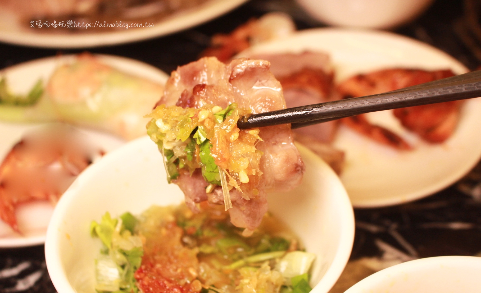 摩摩渣渣,桃園吃到飽,瓦片燒肉,紅瓦越式碳烤,越式傳統咖啡,越式春捲,越式烤雞翅,鴨仔蛋 摩摩渣渣,桃園吃到飽,瓦片燒肉,紅瓦越式碳烤,越式傳統咖啡,越式春捲,越式烤雞翅,鴨仔蛋