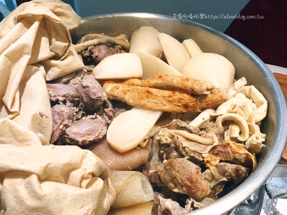 〖〖EQ手工大腸圈〗不用跑基隆!桃園就能吃到65年老字號.古早味手工大腸圈、吉古拉、豬肺 〖〖EQ手工大腸圈〗不用跑基隆!桃園就能吃到65年老字號.古早味手工大腸圈、吉古拉、豬肺