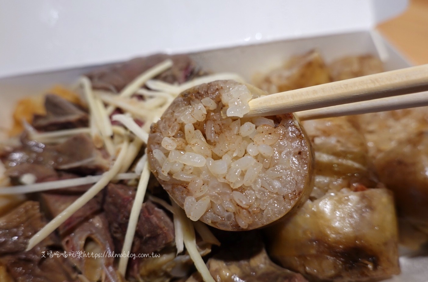 〖〖EQ手工大腸圈〗不用跑基隆！桃園就能吃到65年老字號．古早味手工大腸圈、吉古拉、豬肺