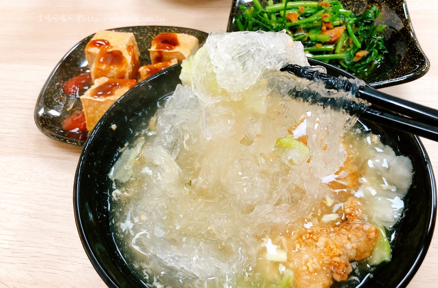 吳𩵚魠魚焿