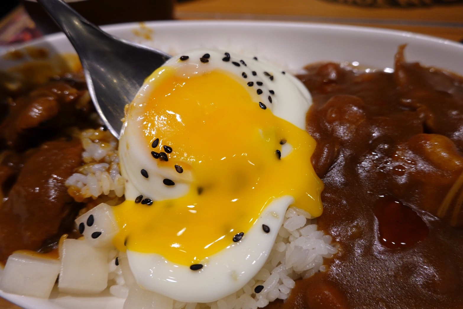 〖佐藤咖哩Sato Curry〗網友票選TOP必吃.日本埼玉縣來的咖喱! 一定要加辣的カレーライス?還要搭配半熟蛋 〖佐藤咖哩Sato Curry〗網友票選TOP必吃.日本埼玉縣來的咖喱! 一定要加辣的カレーライス?還要搭配半熟蛋