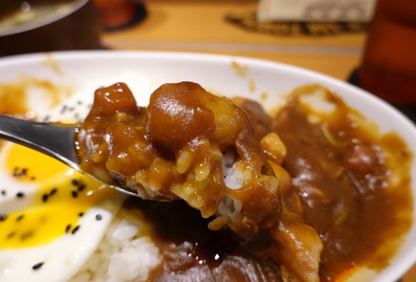 〖佐藤咖哩Sato Curry〗網友票選TOP必吃.日本埼玉縣來的咖喱! 一定要加辣的カレーライス?還要搭配半熟蛋 〖佐藤咖哩Sato Curry〗網友票選TOP必吃.日本埼玉縣來的咖喱! 一定要加辣的カレーライス?還要搭配半熟蛋
