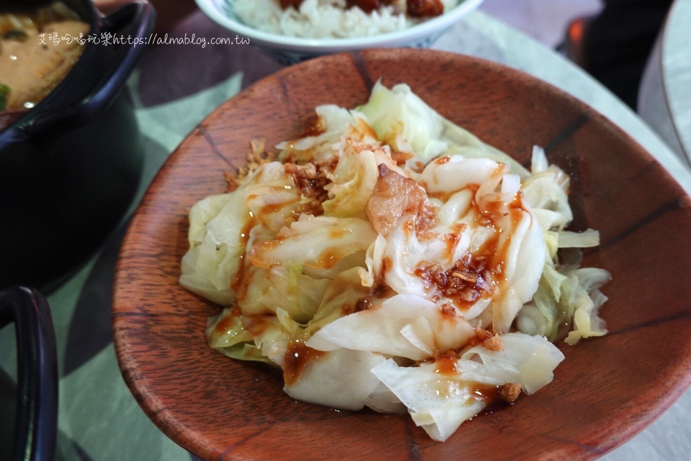 台中美食,國民小吃,川辣滷肉飯,港式胡椒蛤蠣煲湯,滷肉飯,福來芳x川辣銷魂飯館,老饕滷肉飯,豬油拌飯,香菇蛤蠣雞,麻油乾麵線,麻辣豆腐鴨血泡麵 台中美食,國民小吃,川辣滷肉飯,港式胡椒蛤蠣煲湯,滷肉飯,福來芳x川辣銷魂飯館,老饕滷肉飯,豬油拌飯,香菇蛤蠣雞,麻油乾麵線,麻辣豆腐鴨血泡麵