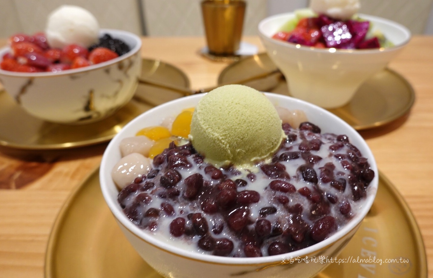 在地10年以上庶民小吃!熱賣上千顆煎餃.華麗轉身冰店.23年碳烤雞排.料超多的國王&鮮芋QQ 在地10年以上庶民小吃!熱賣上千顆煎餃.華麗轉身冰店.23年碳烤雞排.料超多的國王&鮮芋QQ