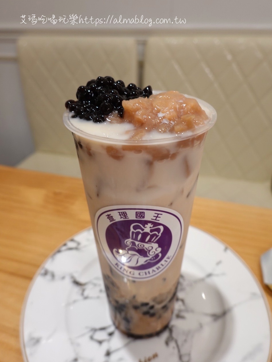 在地10年以上庶民小吃!熱賣上千顆煎餃.華麗轉身冰店.23年碳烤雞排.料超多的國王&鮮芋QQ 在地10年以上庶民小吃!熱賣上千顆煎餃.華麗轉身冰店.23年碳烤雞排.料超多的國王&鮮芋QQ