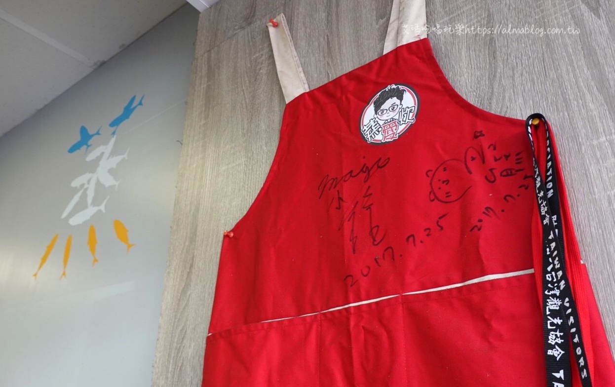 旗津來的霸氣海鮮！打卡名菜“扇貝花”、20公分大明蝦、新推出“整尾大花枝”