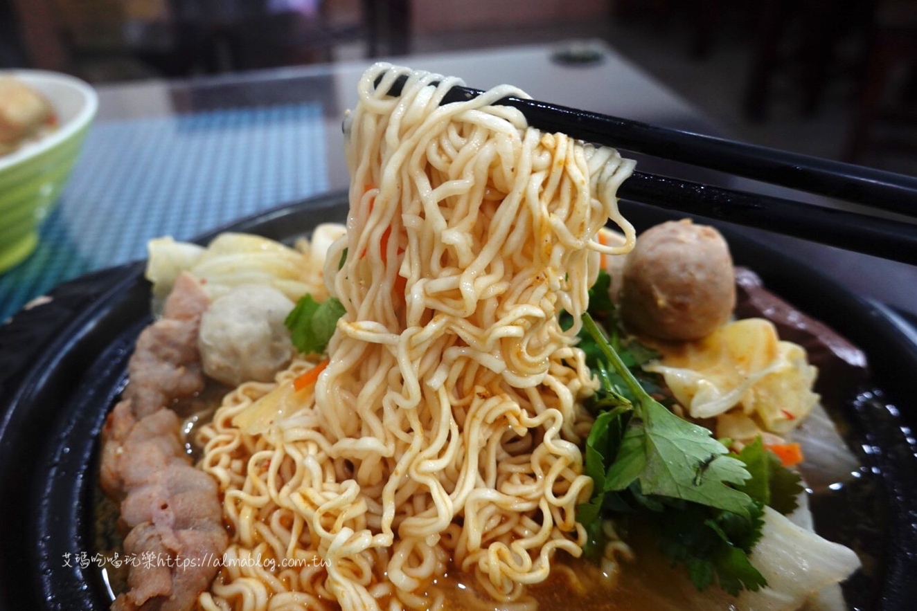 草本發酵臭豆腐!臭香味讓人吃上癮,凡走進必留下痕跡 草本發酵臭豆腐!臭香味讓人吃上癮,凡走進必留下痕跡