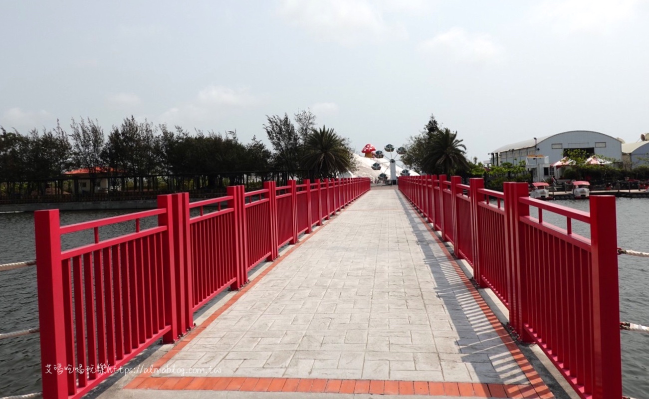 diy,七股鹽山,免門票,南部好玩,台南景點,水上高爾夫,沙灘車,碰碰船,賽車