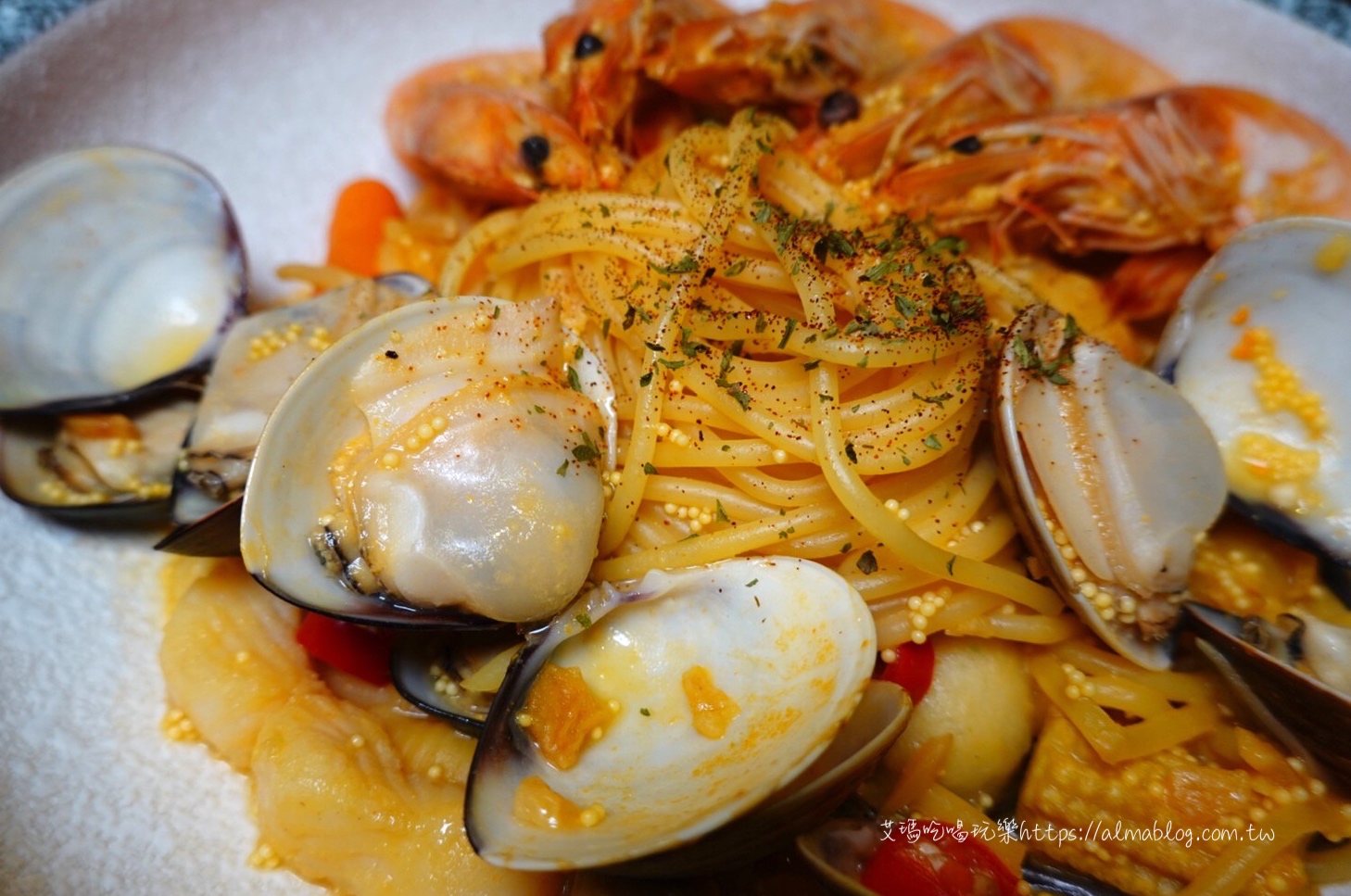 桃園美食,精釀啤酒,義匠義式湯麵x蒜酒李,義大利麵,餐酒館 桃園美食,精釀啤酒,義匠義式湯麵x蒜酒李,義大利麵,餐酒館