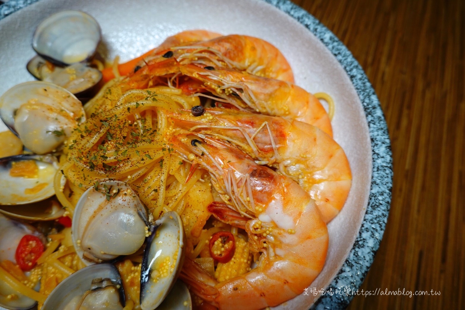 桃園美食,精釀啤酒,義匠義式湯麵x蒜酒李,義大利麵,餐酒館 桃園美食,精釀啤酒,義匠義式湯麵x蒜酒李,義大利麵,餐酒館