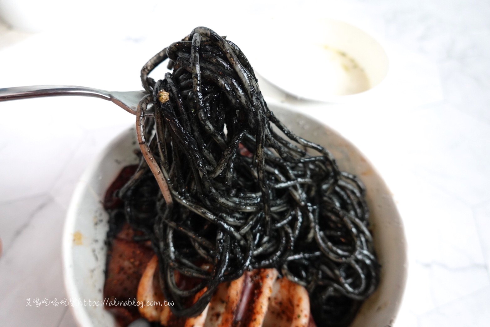 墨魚義大利麵,林口美食,洋城義大利餐廳,義大利麵,防疫餐,青醬蛤蠣義大利麵,龜山好吃 墨魚義大利麵,林口美食,洋城義大利餐廳,義大利麵,防疫餐,青醬蛤蠣義大利麵,龜山好吃