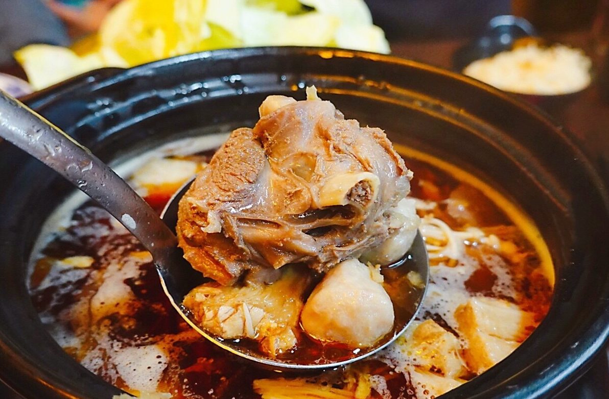 月明薑母鴨,新莊美食,新莊小吃,新北美食,竹筍雞,五股薑母鴨,新莊薑母鴨,熱炒,新莊好市多,竹筍雞肉鍋,竹筍雞肉湯