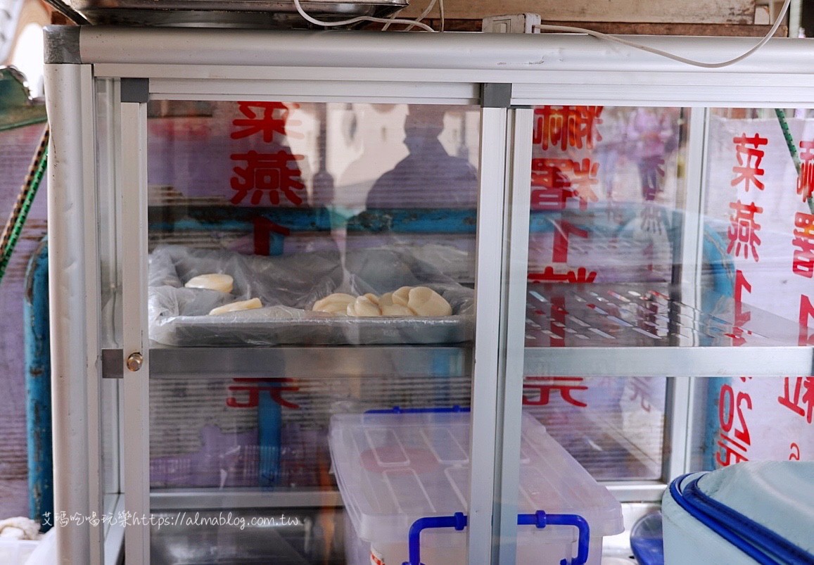 台灣小吃,新北美食,阿婆豬血糕,鶯歌老街,麻糬