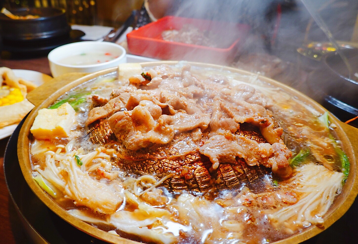 交換禮物,吃到飽,大江購物中心,桃園購物中心,聖誕市集,聖誕節,英倫風市集,銅盤烤肉,青埔中壢美食,高麗園銅盤烤肉