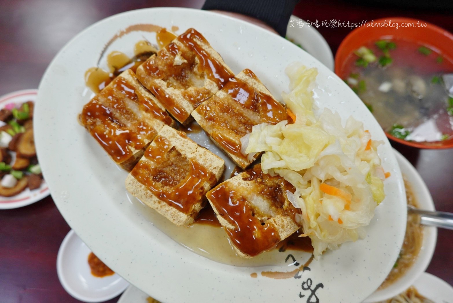 中壢美食,台灣小吃,四味飄香,臭豆腐,蚵仔麵線 中壢美食,台灣小吃,四味飄香,臭豆腐,蚵仔麵線
