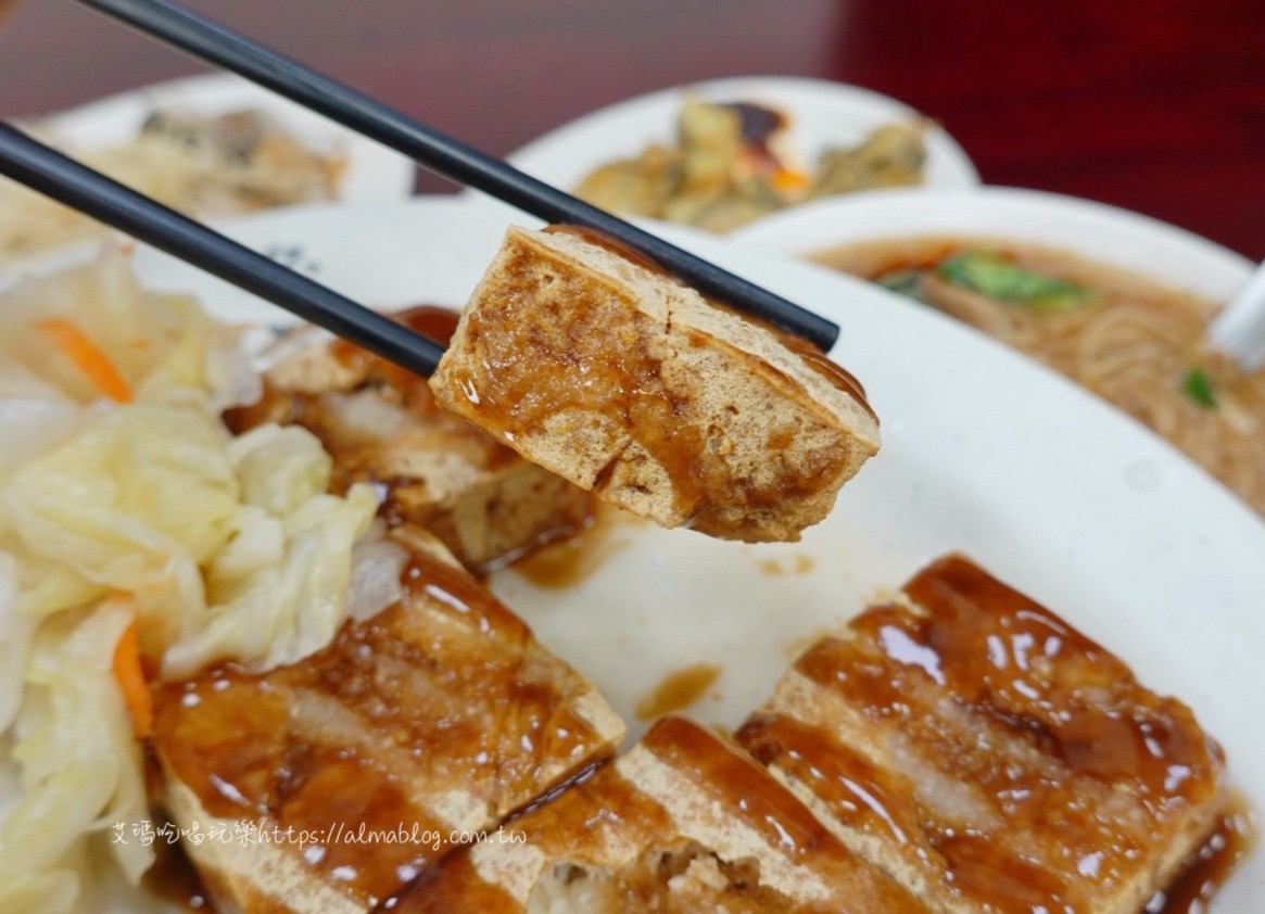 中壢美食,台灣小吃,四味飄香,臭豆腐,蚵仔麵線 中壢美食,台灣小吃,四味飄香,臭豆腐,蚵仔麵線